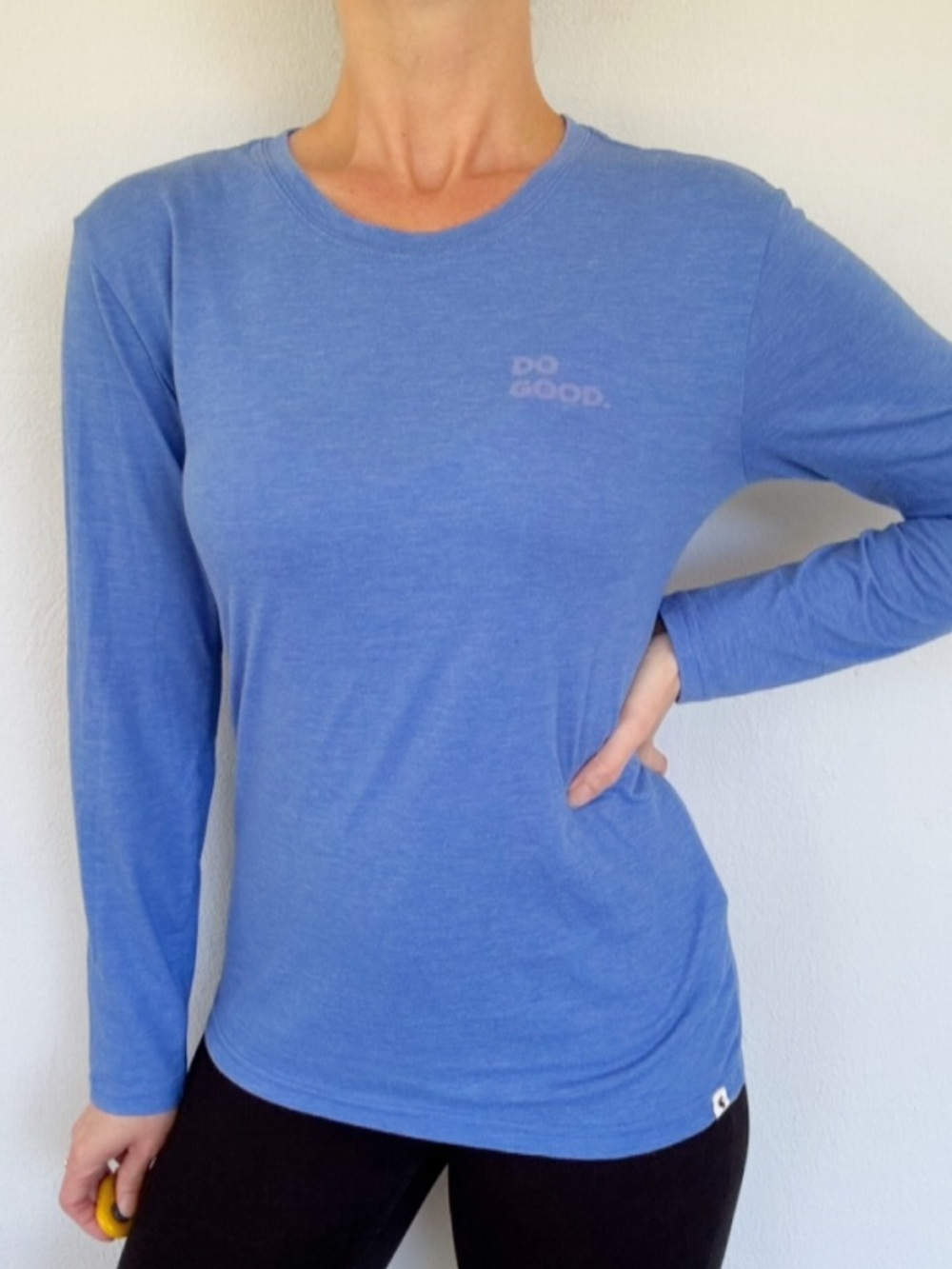 Cotopaxi Do Good blue organic cotton long sleeve graphic print tee size small